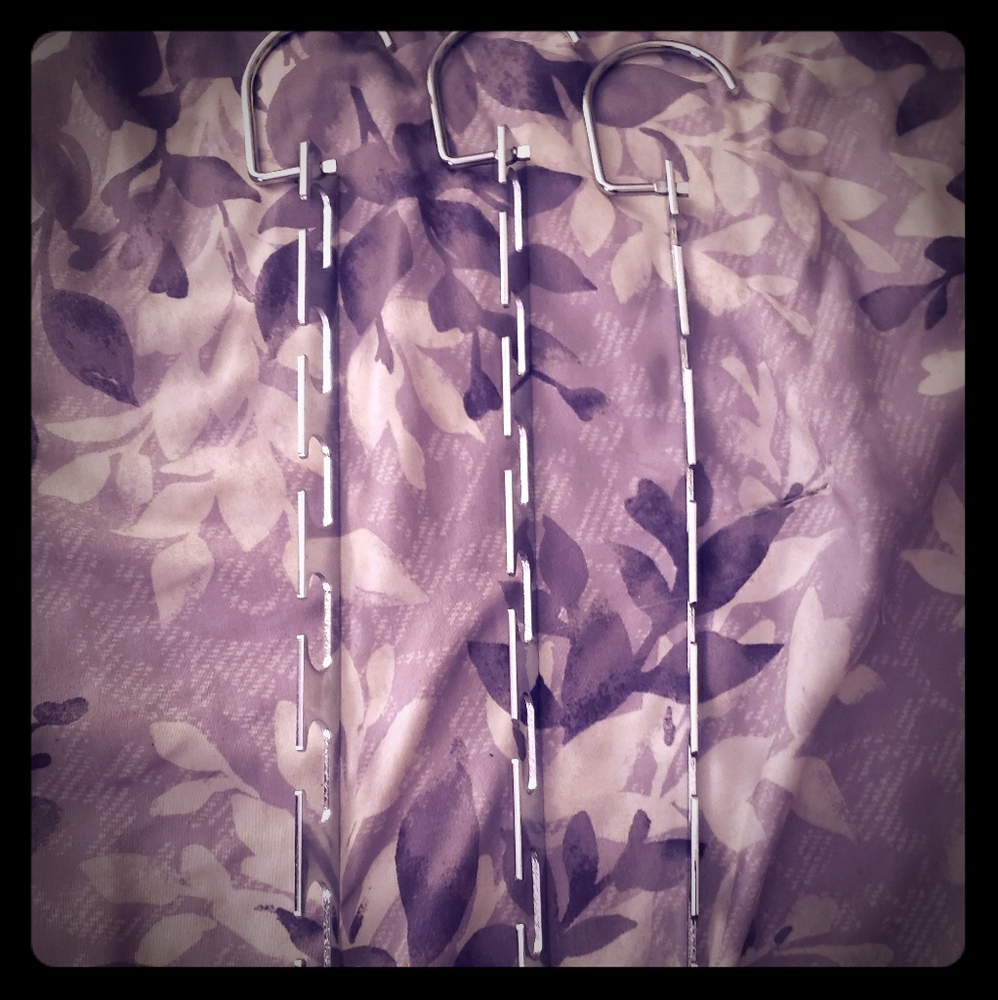 Clothes organizer hanger
